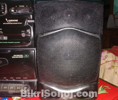 National Cassette Radio Player